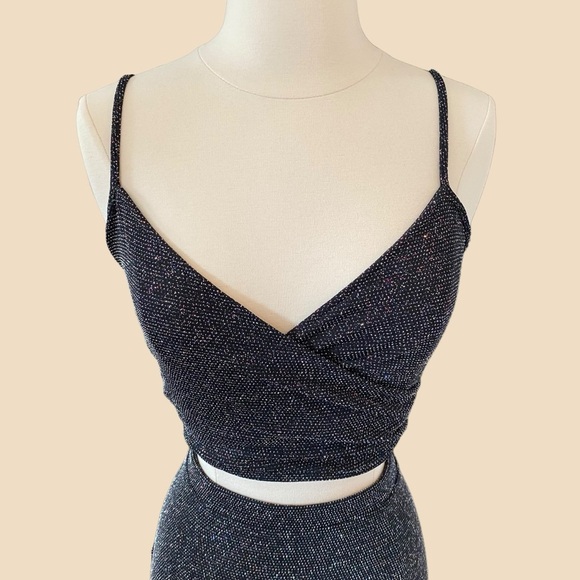 BP Metallic Sparkle V Neck Crop Top and Mini Skirt Two Piece Set - Picture 2 of 9